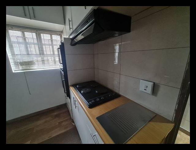 3 BEDROOM HOUSE FOR SALE IN OVERPORT